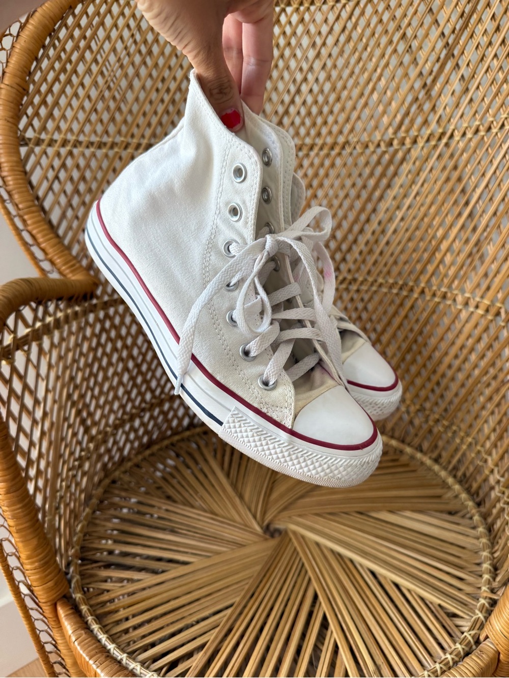 Converse Chuck Taylor All Star White High Top Sneakers – Women’s 8